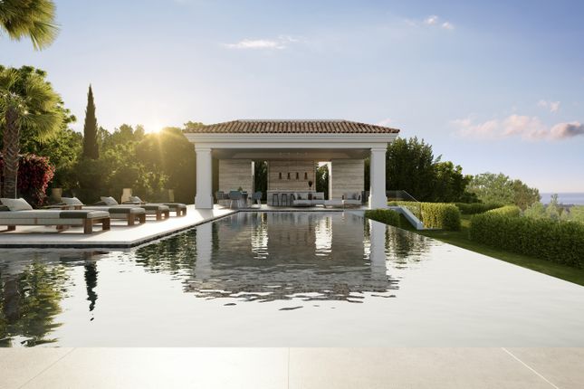 Villa for sale in La Quinta, Benahavis, Malaga, Spain