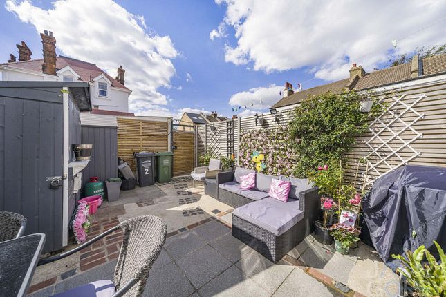 2, Howard Road, Dartford photo 4