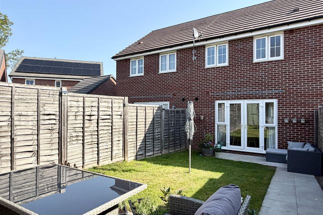 44, Mantella Drive, Hereford photo 2
