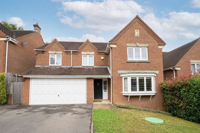 Detached house to rent in Vicarage Close, Colgate, Horsham, West Sussex