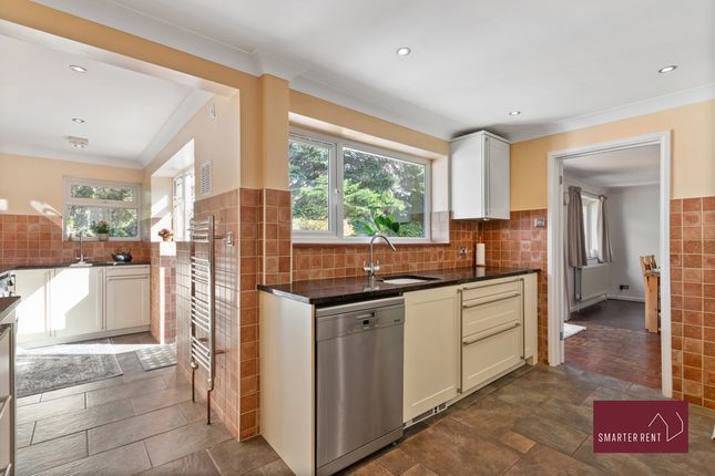 5, Birch Road, Finchampstead photo 4