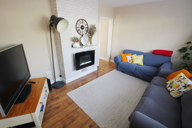 12 Satchfield Crescent, Bristol photo 5