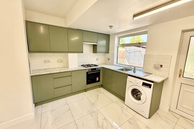 272, NOTTINGHAM photo 3