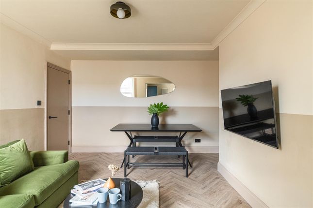 Room 3, 42, King John Terrace, Newcastle Upon Tyne photo 4