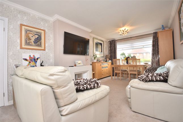 15, Eastwood Lane, Leeds photo 2