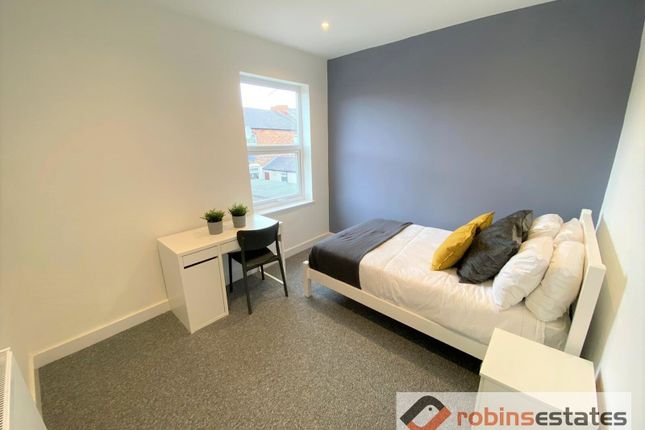 Terraced house to rent in Brixton Road, Nottingham