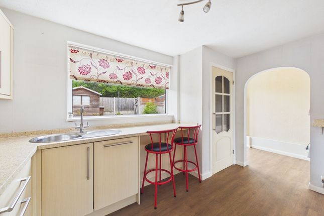 53 Bestwood Park Drive, Nottingham photo 3