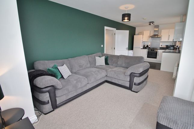 Flat 7, 1, Dale Square, Havant photo 2