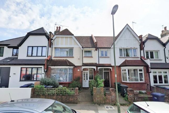 Thumbnail Flat to rent in Fairlawn Avenue, London