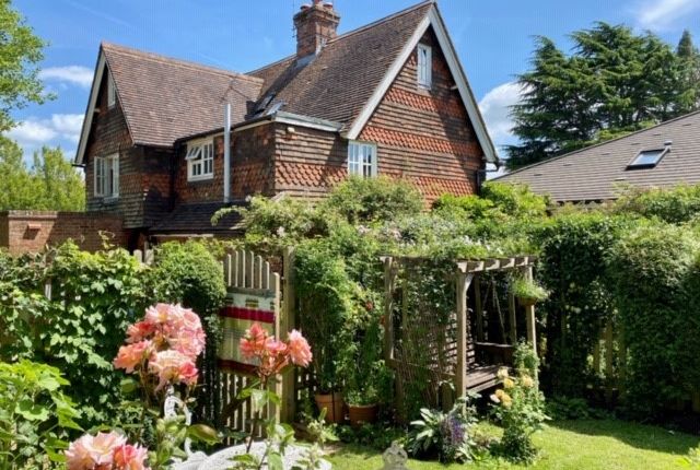 2 bed cottage to rent in Homefield Cottage, Westerham, Kent TN16
