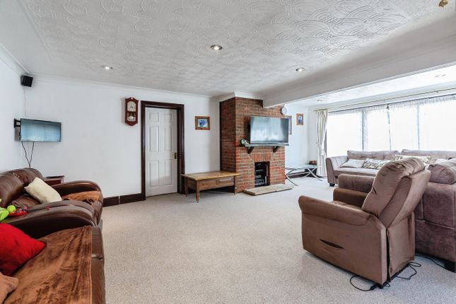 35b, Pattens Lane, Chatham photo 3