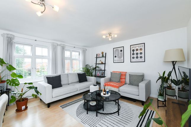 105 Wenlock Drive, Nottingham photo 5