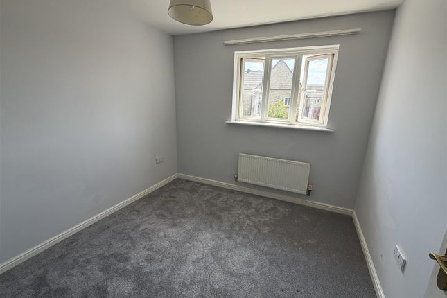 62, Shepherds Walk, Bristol photo 3