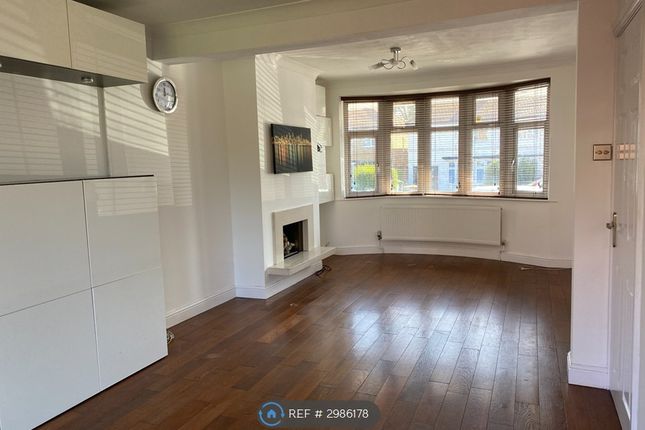 Hazel Tree Road, Watford photo 2