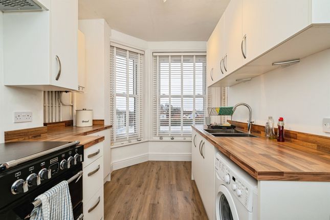 Flat 27, Clevedon House, Prince Of Wales Road, CROMER photo 2
