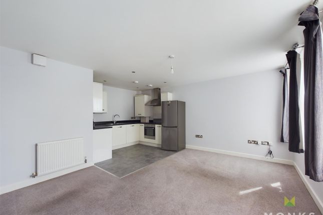 Flat for sale in 7 Rowland Court, Abbey Foregate, Shrewsbury