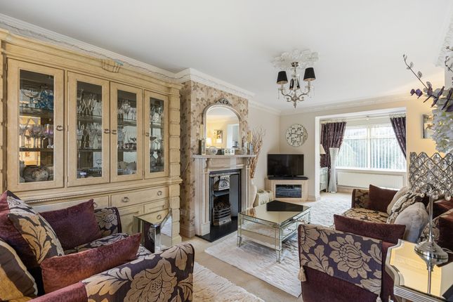 32 Church Hill, Abbots Langley photo 2