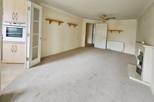 36, Millfield Court, West Sussex photo 2