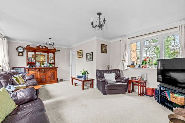 61 St. Johns Road, High Wycombe photo 3