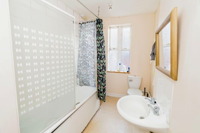 Flat for sale in The Avenue, Southampton, Hampshire
