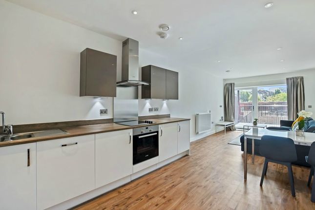 Flat 105, Tovell Court, London photo 2
