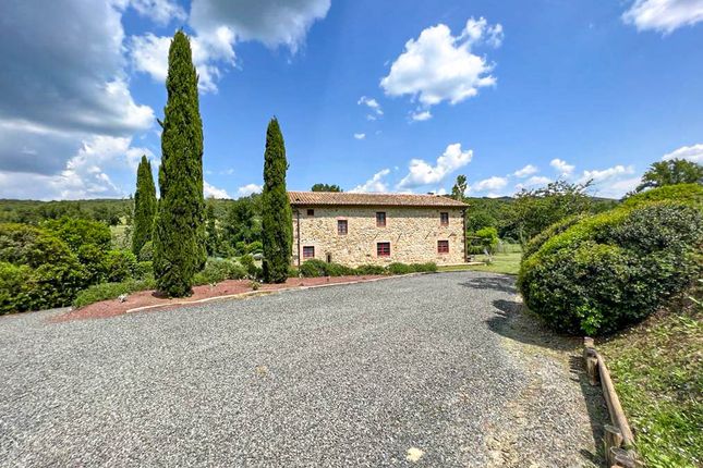 Farmhouse for sale in La Sassa, Montecatini Val di Cecina, Pisa, Tuscany, Italy