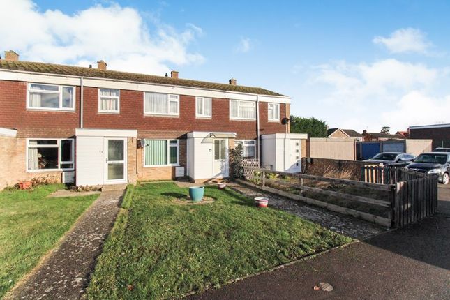 Thumbnail Property for sale in Pyms Close, Great Barford, Bedford