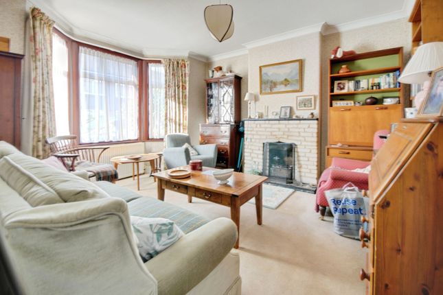 Buckingham Road, Watford photo 2