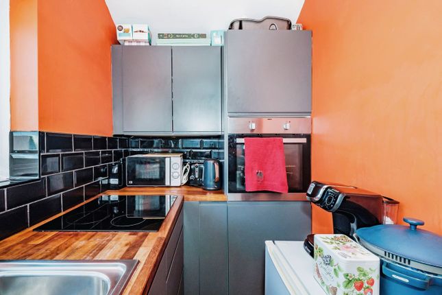 Flat for sale in South Farm Road, Worthing