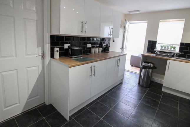 2, Grasmere Road, Carcroft photo 3