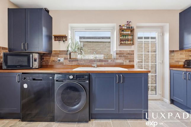 23, Windings Road, Ipswich photo 3