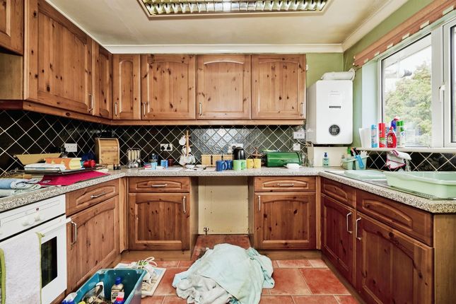28, Birchwood, Peterborough photo 4