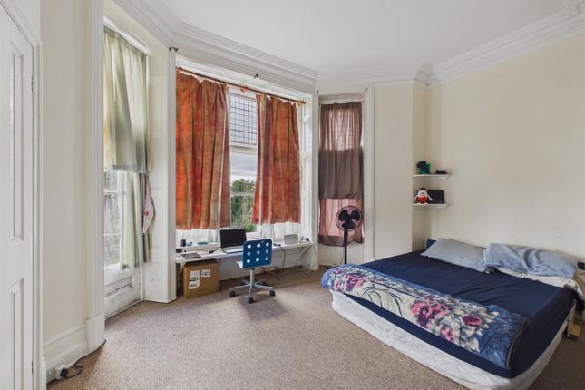 Flat 1, 7, College Grove, Malvern photo 4