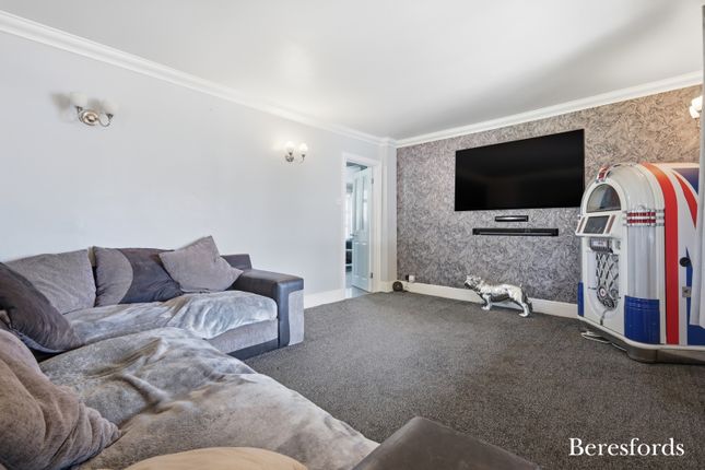 The Retreat,, Oak Road, Billericay photo 3