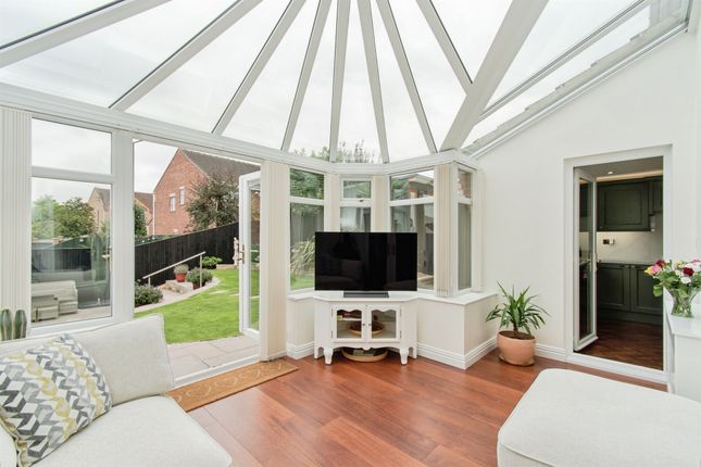 33, Willow Bank Drive, Pontefract photo 4