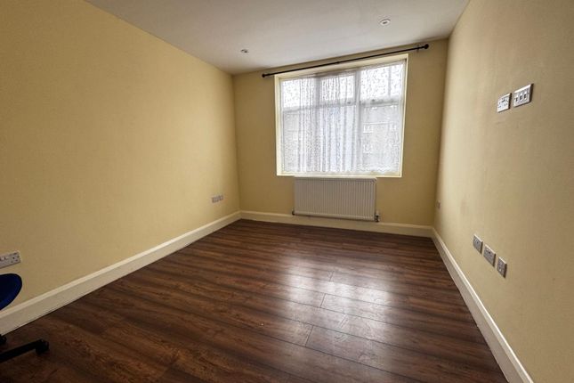148, Kenton Road, London photo 4