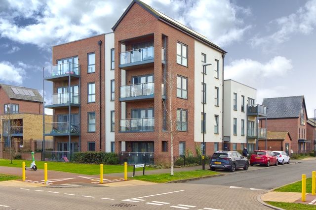 Thumbnail Flat to rent in Gambit Avenue, Milton Keynes