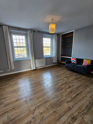 Duplex to rent in North Road, Cardiff