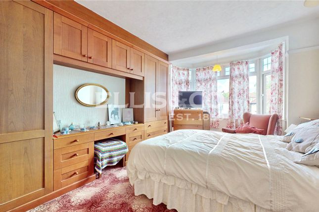 20, St. Augustines Avenue, Wembley photo 5