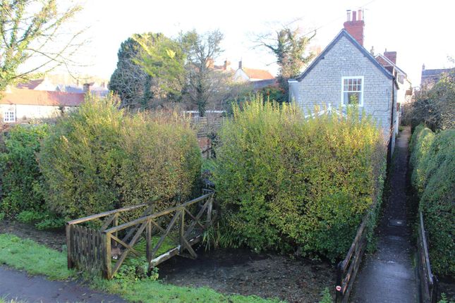 Fern Cottage, Waterside, Mere photo 2