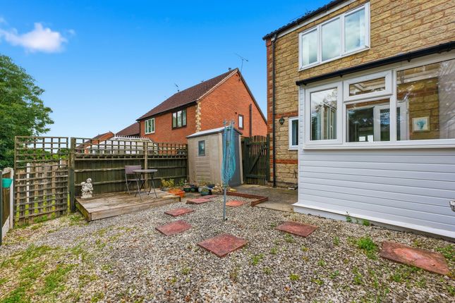 26 West Croft Drive, Chesterfield photo 4