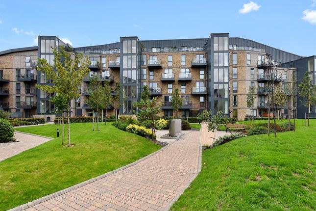 Flat to rent in Rookery Court, Ruckholt Road, Leyton, London