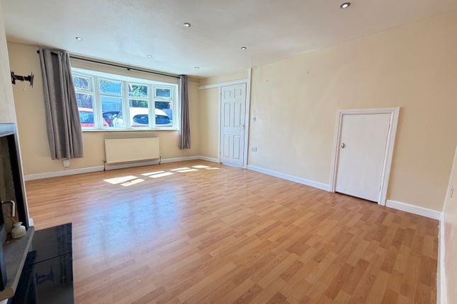 9, Epsom Road, RUGBY photo 3