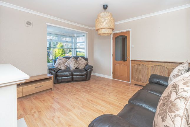 71, Balbedie Avenue, Lochgelly photo 3
