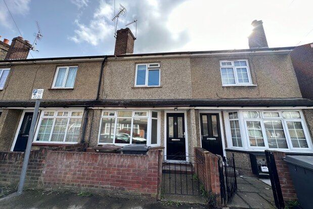 Thumbnail Property to rent in Victoria Crescent, Chelmsford