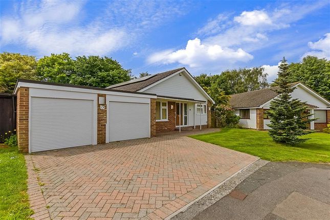 Thumbnail Detached bungalow for sale in Silverbirch Avenue, Culverstone, Meopham, Kent
