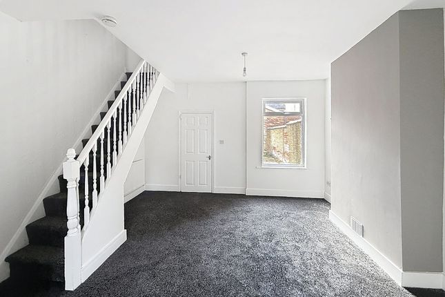 4 Meir View, Stoke on Trent photo 4