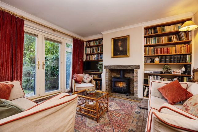 Woodside Cottage,, Blackheath Lane, Guildford photo 4