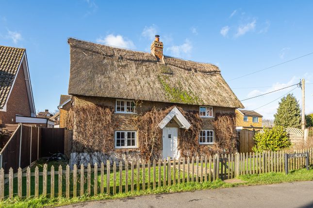 Thumbnail Cottage for sale in Gravel Pit Road, Flitwick