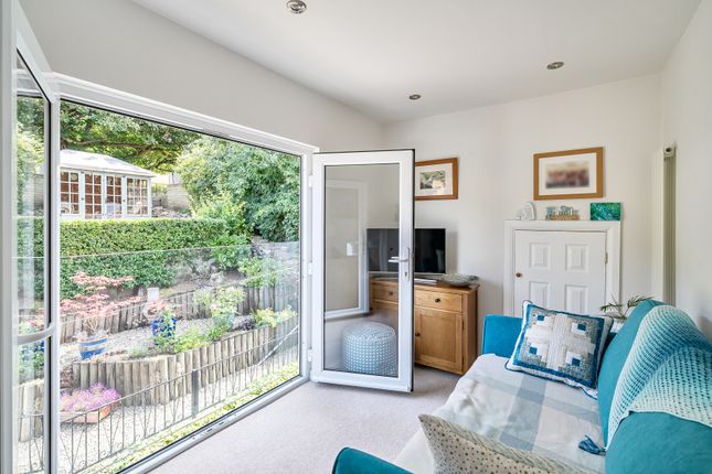 67, Thrupp Lane, Stroud photo 3